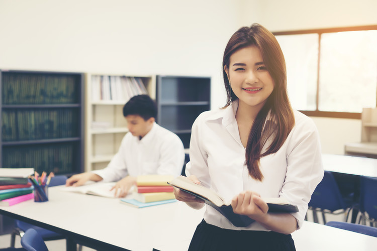 考不上大学可以学口腔医学吗_没学过口腔专业 能从事这行业嘛