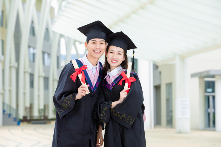 成都华大医药卫生学校就业率_成都华大医药卫生学校学费多少