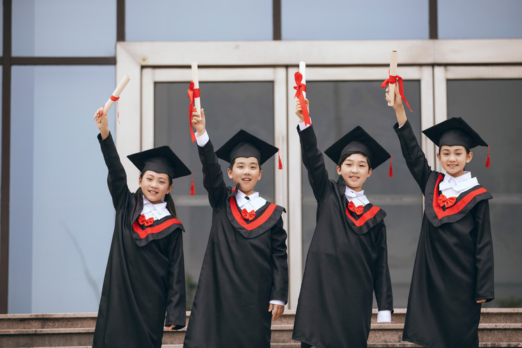 成都东站到希望职业学校怎么走_成都希望职业学校离地铁站好远