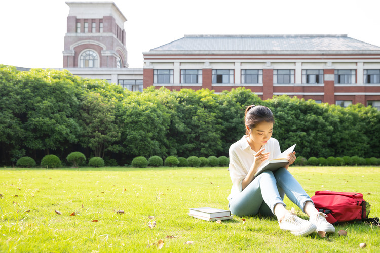 龙泉有哪些职业高中吗_龙泉职业中等专业学校