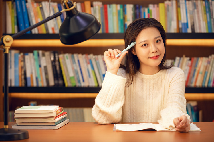 成都广信综合高中分数线_成都广信综合高中学校