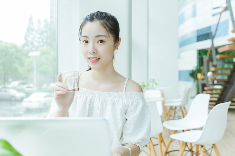 成都铁路卫生学校图片最新版_成都铁路卫生学校图片全景