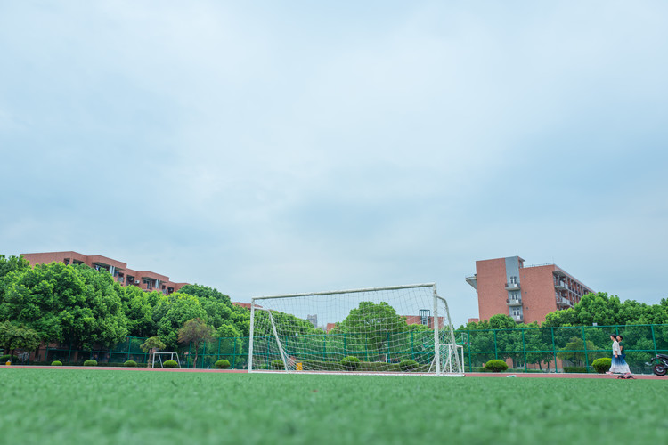 职高可以转学去艺校吗_职高可以转学去艺校吗女生