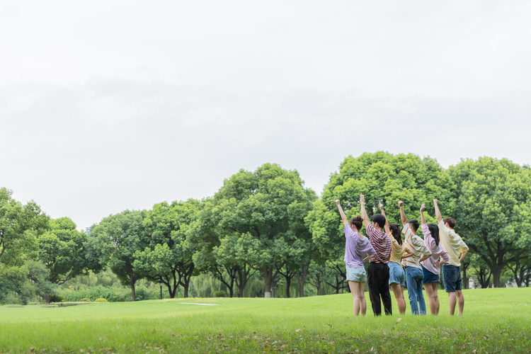 成都华大医药卫生学校就业率_成都华大医药卫生学校学费多少